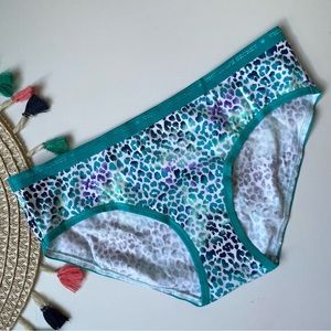 Victoria's Secret VTG Cotton Hiphugger Panty Blue Leopard Small NEW
